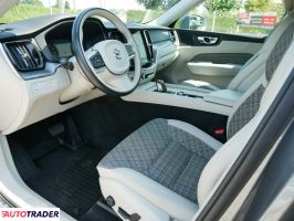 Volvo XC60 2021 2.0 197 KM Volvo XC60 2021 2.0 197 KM