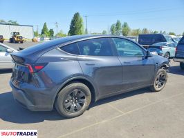 Tesla Model Y 2026