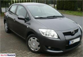 Toyota Auris 2009 1.4 90 KM Toyota Auris 2009 1.4 90 KM
