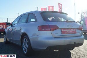 Audi A4 2010 2.0 136 KM