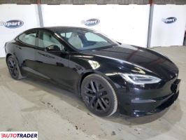 Tesla Model S 2021
