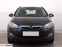 Opel Astra 2011 2.0 162 KM
