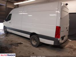 Mercedes 500 2024 2