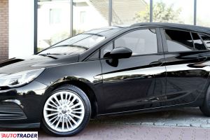 Opel Astra 2019 1.6 110 KM