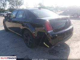 Chrysler 300C 2021 3