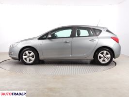 Opel Astra 2012 1.4 85 KM