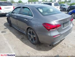 Mercedes 220 2021 2