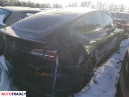 Tesla Model Y 2023 Tesla Model Y 2023