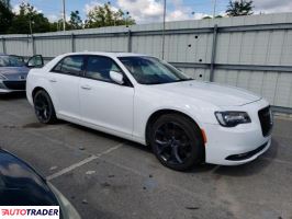 Chrysler 300C 2021 3