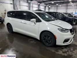 Chrysler Pacifica 2022 3