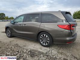 Honda Odyssey 2021 3