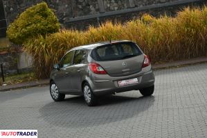 Opel Corsa 2010 1.4 101 KM
