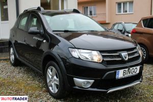 Dacia Sandero Stepway 2015 0.9 90 KM