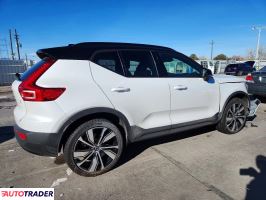 Volvo XC40 2021
