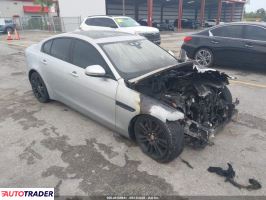 Jaguar XE - zobacz ofertę
