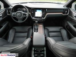 Volvo V60 2020 2 250 KM
