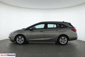 Opel Astra 2016 1.6 108 KM