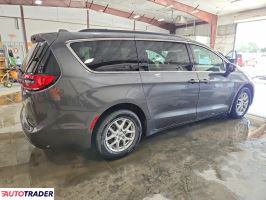Chrysler Pacifica 2022 3