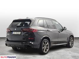 BMW X5 2021 3.0 286 KM