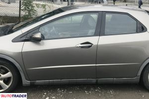 Honda Civic 2008 1.3 83 KM