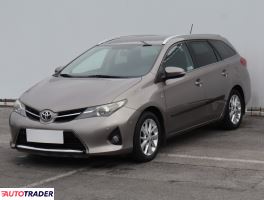 Toyota Auris 2013 1.6 130 KM