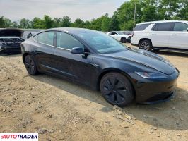 Tesla Model 3 2025