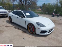 Porsche Panamera 2019 4