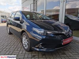 Toyota Auris 2016 1.6 132 KM Toyota Auris 2016 1.6 132 KM