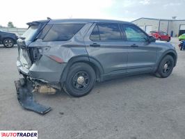Ford Explorer 2022 3