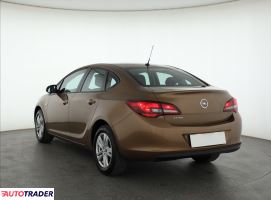 Opel Astra 2017 1.6 113 KM