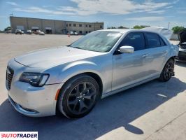 Chrysler 300C 2022 3