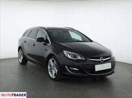 Opel Astra 2013 1.4 138 KM