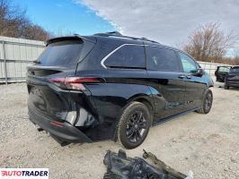 Toyota Sienna 2024 2