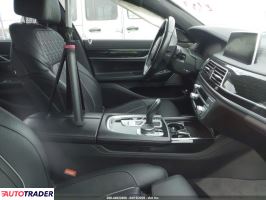 BMW 740 2022 3