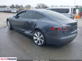 Tesla Model S 2021