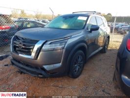 Nissan Pathfinder 2022 3