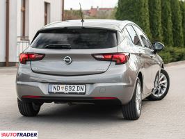 Opel Astra 2018 1.0 105 KM