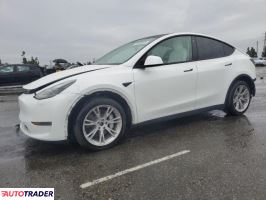 Tesla Model Y - zobacz ofertę