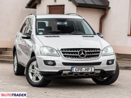 Mercedes M-klasa 2007 4.0 306 KM