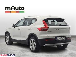 Volvo XC40 2022 1.5 163 KM