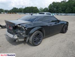 Dodge Challenger 2020 6