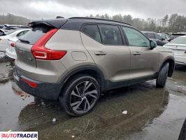 Volvo XC40 2022 2
