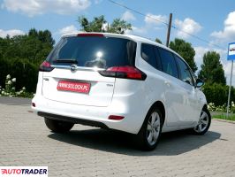 Opel Zafira 2015 1.6 120 KM