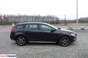 Volvo V60 Cross Country 2017 2.0 190 KM