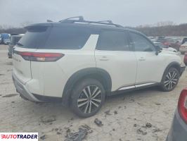 Nissan Pathfinder 2024 3