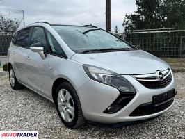 Opel Zafira 2015 1.4 140 KM