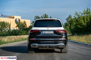 Maybach Pozostałe 2022 4.0 557 KM