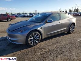 Tesla Model 3 2025