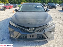 Toyota Camry 2020 3