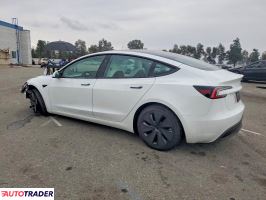 Tesla Model 3 2025